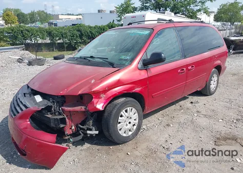 2005 Chrysler Town & Country Lx z USA, uszkodzony, nr VIN 2C4GP44R85R131989